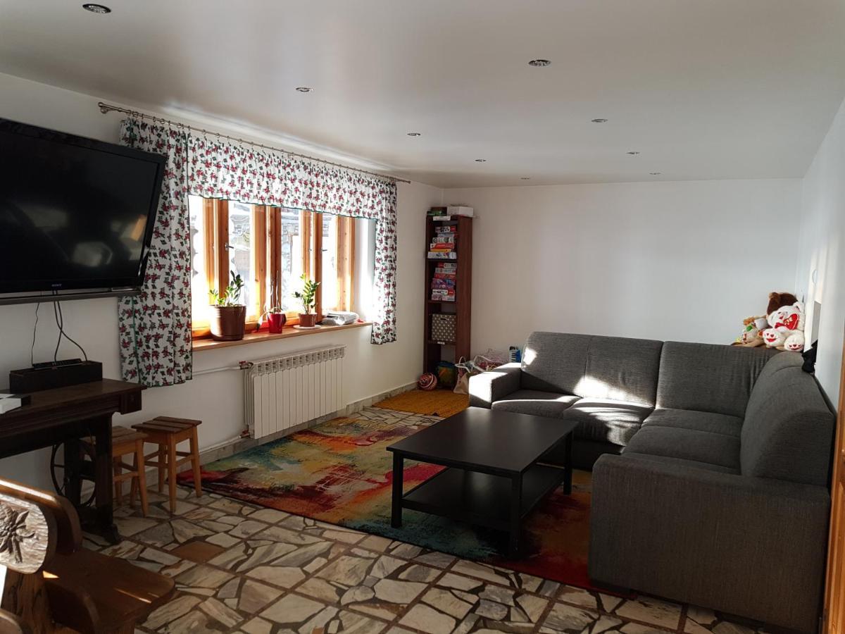 Antonowka Villa Trybsz Ngoại thất bức ảnh